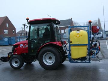 De pekelspuit van de zijkant gezien